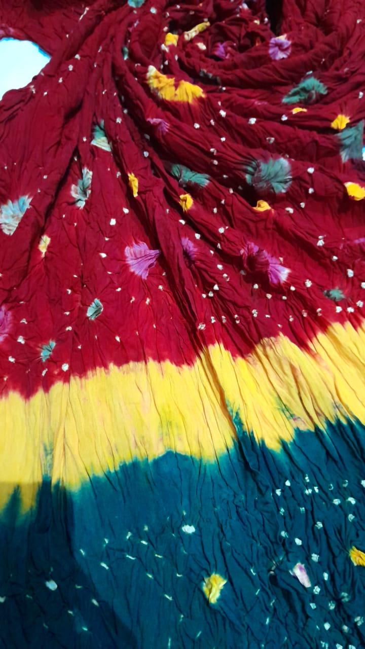 Red Hand-Knotted Soft Linen Chunri Chader